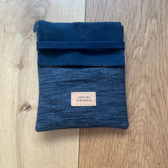 SOMEONE SOMEWHERE Artisan-Made In-Flight Kit for Delta NWOT - Picture 2 of 3